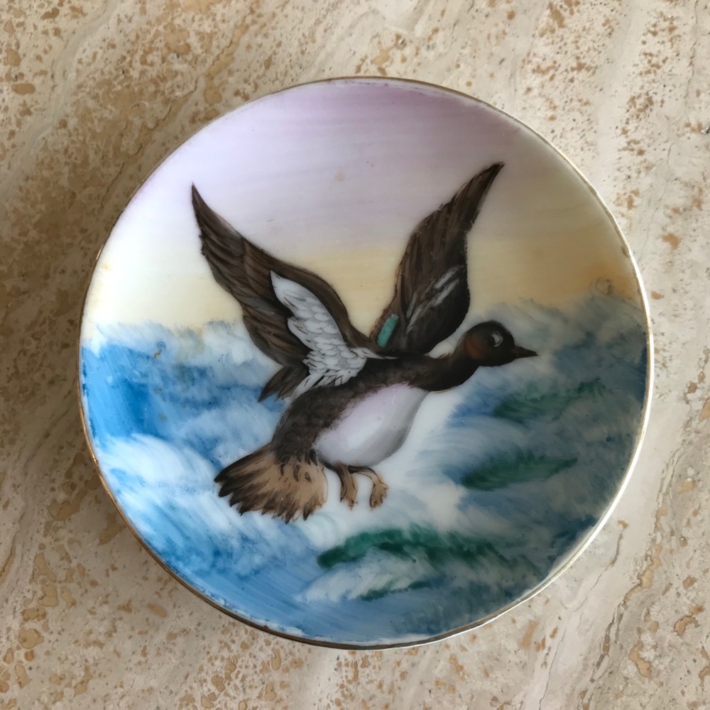 VINTAGE DUCK HAND PAINTED MINIATURE PLATE